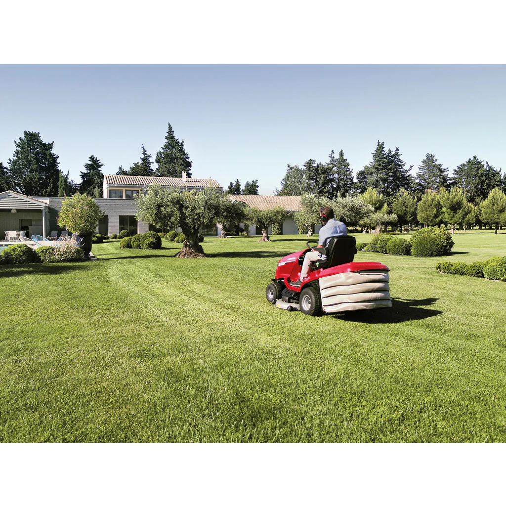 HONDA HF 2417 HM Rasentraktor inkl. Winterpaket 120 Plus 9