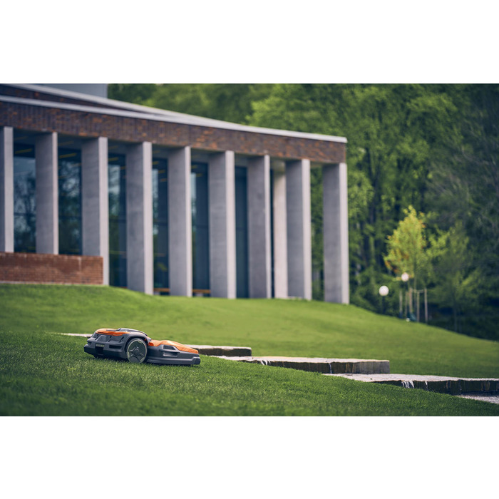 HUSQVARNA-Grossflaechen-Maehroboter-CEORA™-546-EPOS-9